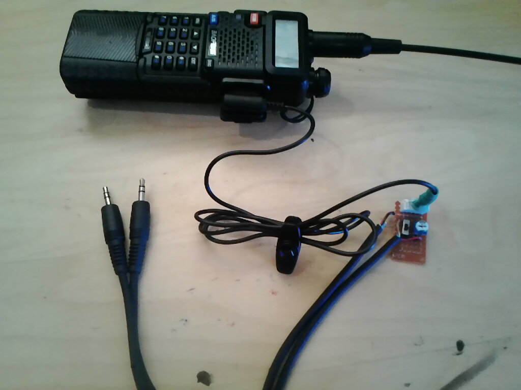 Baofeng UV5R DIY direct to computer audio cable